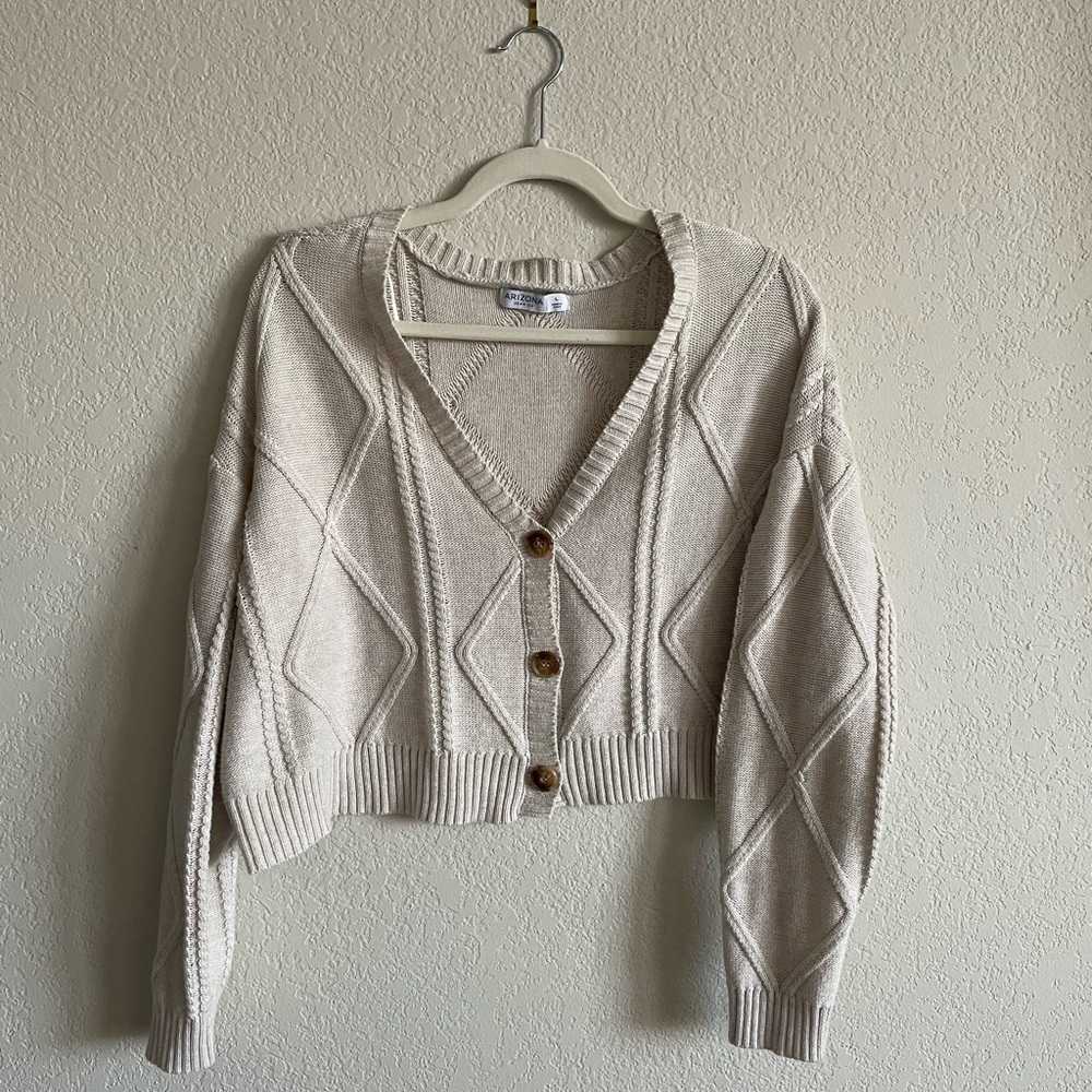Cable Knit Cropped Cardigan